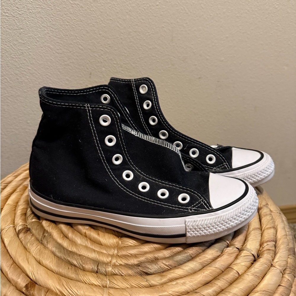 Black Hightop converse